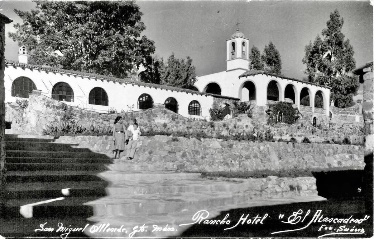 Felipe Cossio del Pomar et El Atascadero